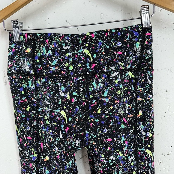 Victoria Secret size Small Knockout Paint Splatter Black Crop Leggings - Picture 5 of 10